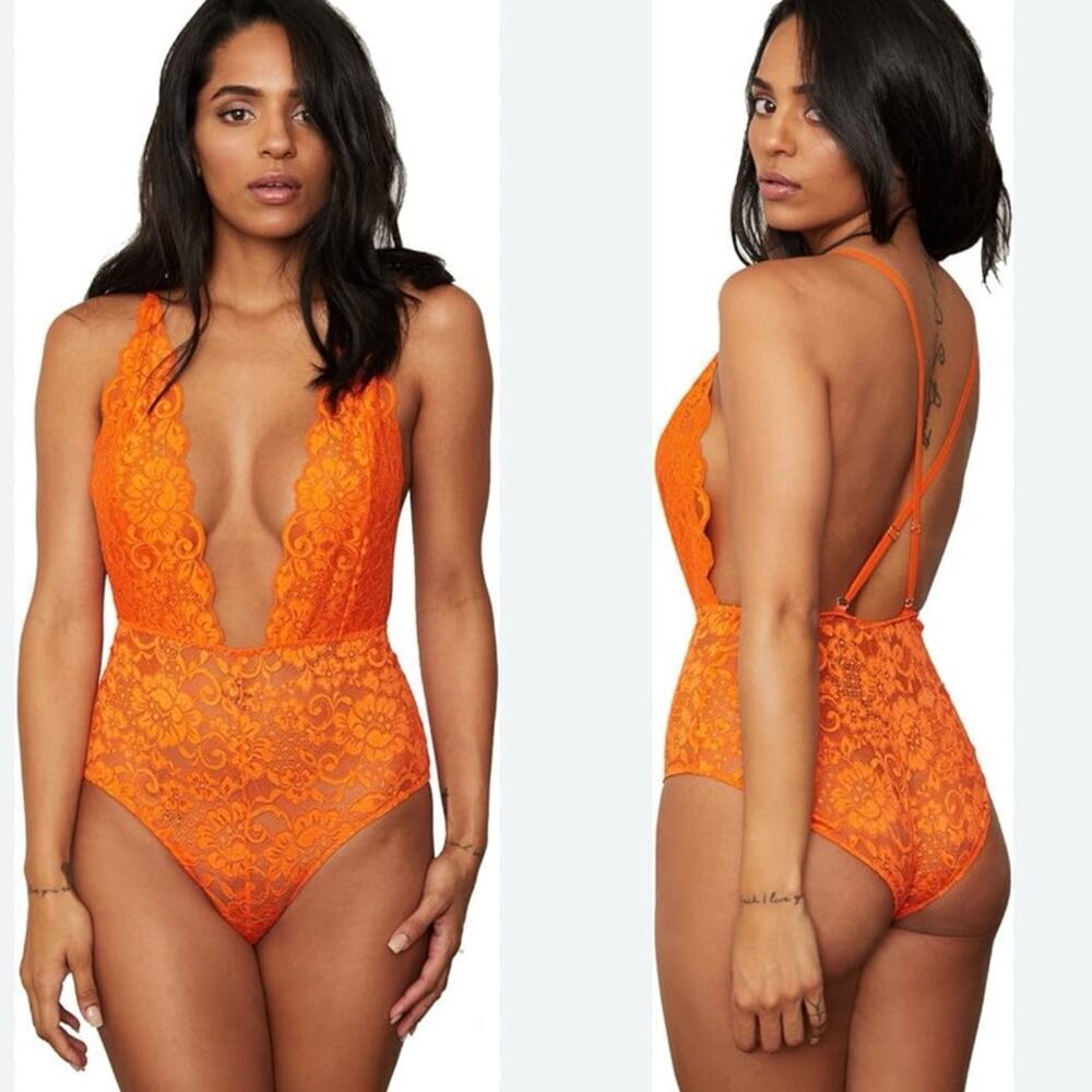 HAH Coming in HAHt Lace Bodysuit in Blood Orange NWT Small
